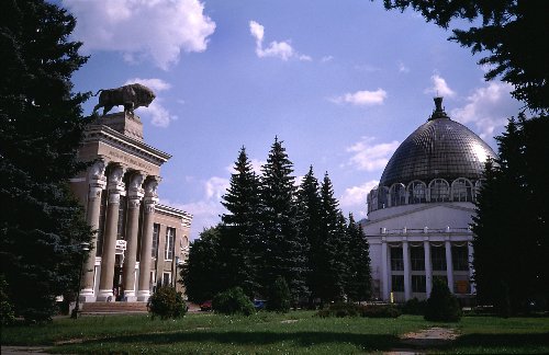 Meat Pavilion (l) & Space Pavilion (r)